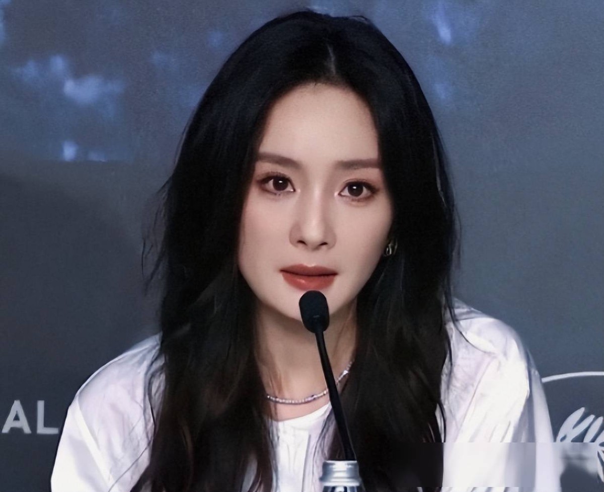 杨幂独立女性形象转变历程_杨幂魏大勋绯闻结局_杨幂冯绍峰分手原因