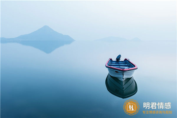 情感保守男生的特点_一个男人反感你的表现_男生感情中讨厌女生的表现