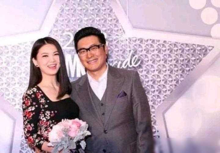 李湘再婚_李湘婚姻失败经历_李湘直播带货争议