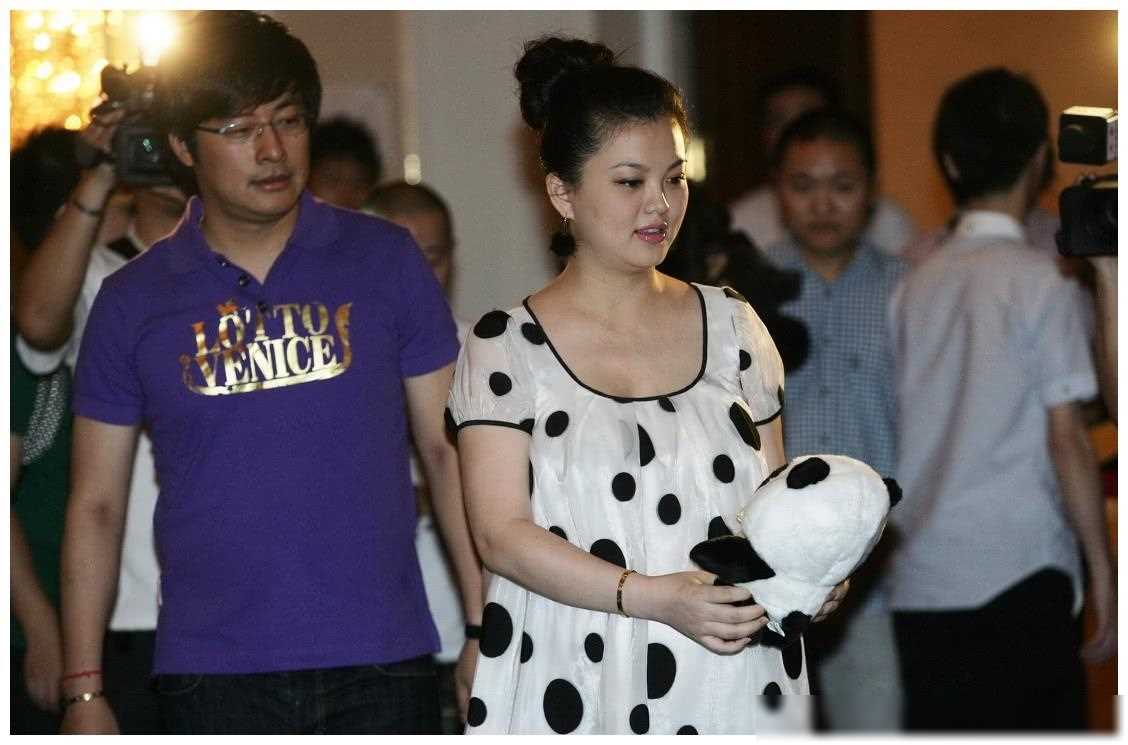 李湘婚姻失败经历_李湘再婚_李湘直播带货争议