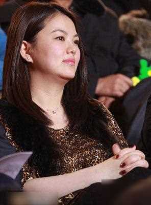 李湘婚姻失败经历_李湘直播带货争议_李湘再婚