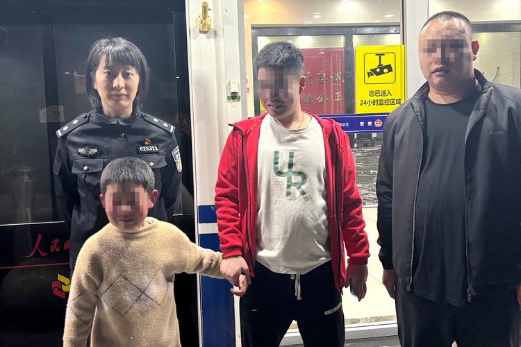遂溪警方联合搜救迷路老人_湛江警犬搜救走失人员_岑溪寻人启示